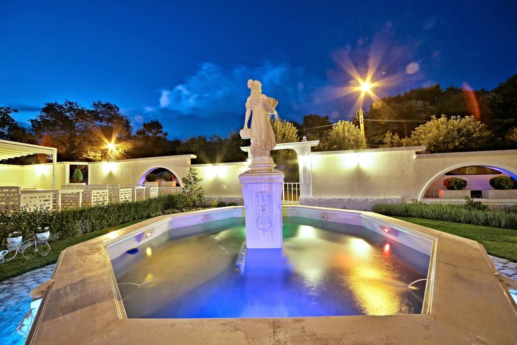 Бутиков Хотел History Haskovo Ngoại thất bức ảnh
